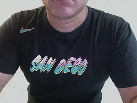 zeusmasterhorny online show from October 23, 2025, 3:49 am