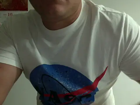 zeusmasterhorny online show from October 25, 2025, 4:55 am