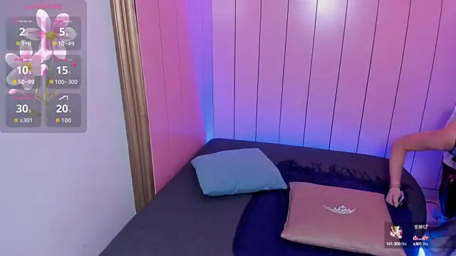 Snapshot of Laurent_Scott_ chatting on October 15, 2025, 12:02 pm Laurent Scott  online show from October 15, 2025, 12:02 pm