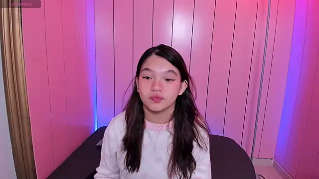 Snapshot of Laurent_Scott_ chatting on October 7, 2025, 11:33 am Laurent Scott  online show from October 7, 2025, 11:33 am