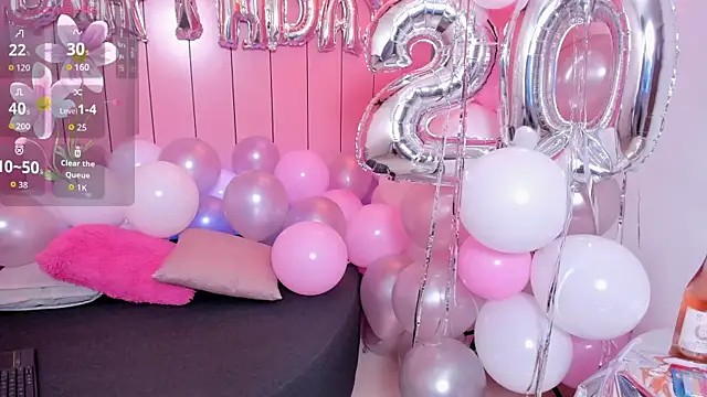 Snapshot of Laurent_Scott_ chatting on October 9, 2025, 12:06 pm Laurent Scott  online show from October 9, 2025, 12:06 pm