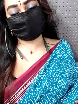 Cutie nila26 online show from October 6, 2025, 6:03 am