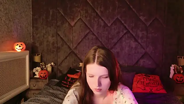 Snapshot of Gaby_Essen chatting on October 19, 2025, 8:44 pm Gaby Essen online show from October 19, 2025, 8:44 pm