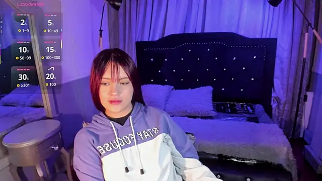 Snapshot of Jolie_price chatting on October 8, 2025, 2:57 am Jolie price online show from October 8, 2025, 2:57 am