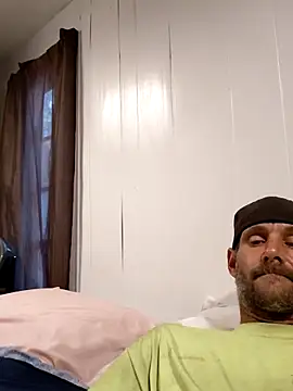 Hungwell1515 online show from March 12, 2026, 11:20 pm