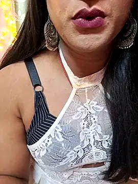 Snapshot of tharki-anand chatting on July 17, 2026, 6:32 am tharki-anand online show from July 17, 2026, 6:32 am