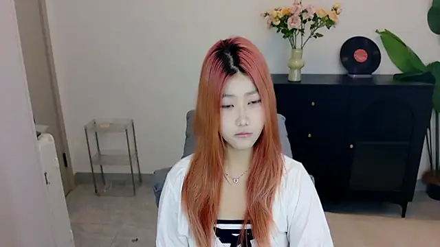 Snapshot of xiaouli chatting on October 26, 2025, 5:52 am xiaouli online show from October 26, 2025, 5:52 am