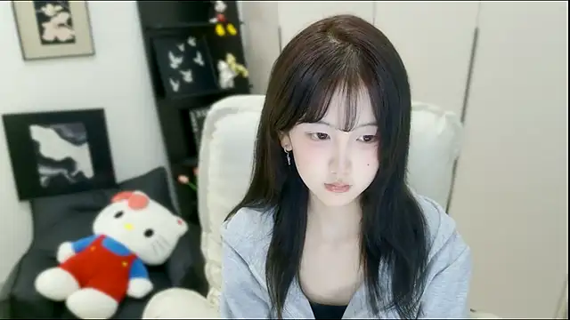 Snapshot of wanzi-1229 chatting on October 26, 2025, 6:14 am wanzi-1229 online show from October 26, 2025, 6:14 am