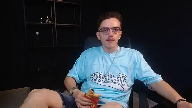 FelixStarkk online show from June 11, 2026, 4:31 am
