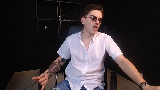FelixStarkk online show from July 19, 2026, 6:11 am