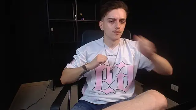 FelixStarkk online show from July 21, 2026, 5:53 am
