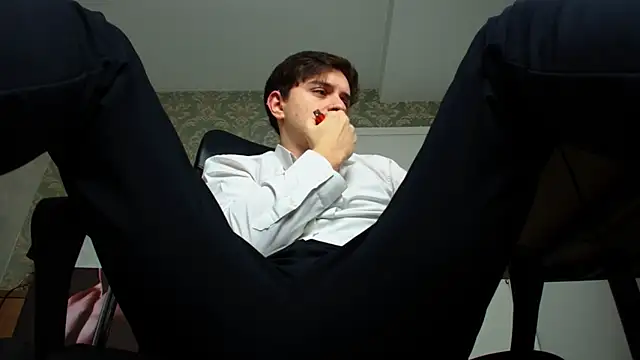 Snapshot of FelixStarkk chatting on October 5, 2025, 4:47 am FelixStarkk online show from October 5, 2025, 4:47 am