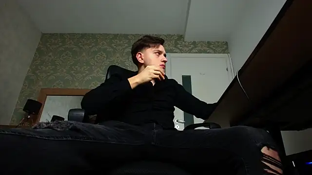 Snapshot of FelixStarkk chatting on October 16, 2025, 4:10 am FelixStarkk online show from October 16, 2025, 4:10 am