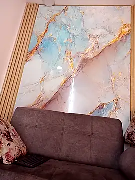 Victoriia Smiths aws online show from September 19, 2025, 3:54 am