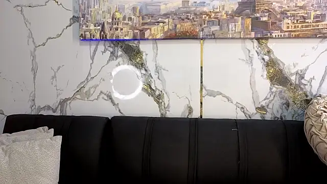 Victoriia Smiths aws online show from October 30, 2025, 11:12 pm