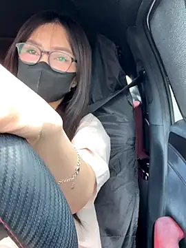 Snapshot of Linh_2004 chatting on September 25, 2025, 6:08 am Linh 2004 online show from September 25, 2025, 6:08 am