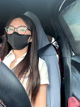 Snapshot of Linh_2004 chatting on October 16, 2025, 5:49 am Linh 2004 online show from October 16, 2025, 5:49 am