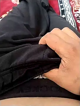 zorhotty online show from November 9, 2025, 6:06 am