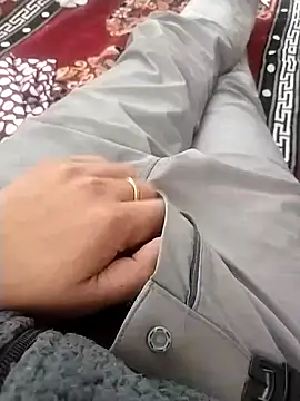 zorhotty online show from October 30, 2025, 7:17 am