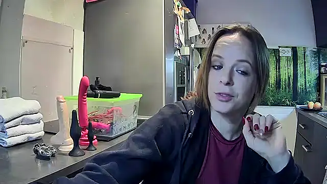 Snapshot of SexyMilf_37 chatting on October 9, 2025, 7:58 pm SexyMilf 37 online show from October 9, 2025, 7:58 pm