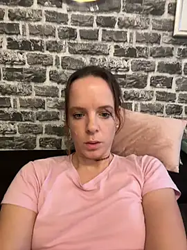 Snapshot of SexyMilf_37 chatting on November 1, 2025, 2:44 pm SexyMilf 37 online show from November 1, 2025, 2:44 pm