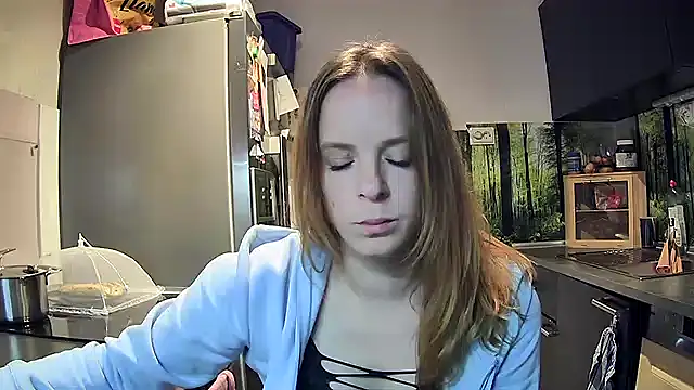 Snapshot of SexyMilf_37 chatting on September 30, 2025, 8:15 pm SexyMilf 37 online show from September 30, 2025, 8:15 pm