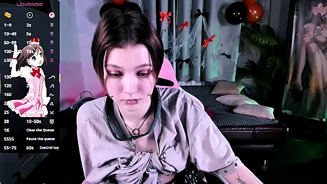 MiraVelle online show from October 23, 2025, 9:46 pm