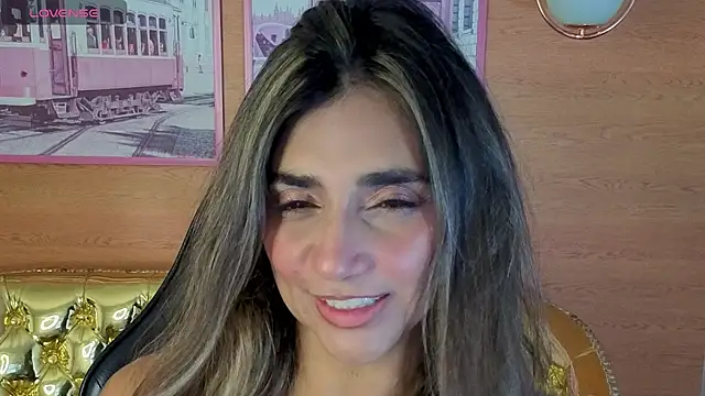 Snapshot of agatha_brooks_t chatting on April 22, 2026, 12:56 pm agatha brooks t online show from April 22, 2026, 12:56 pm