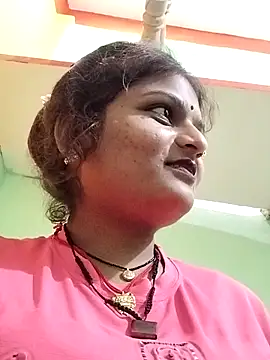 Hot mirchjii online show from October 12, 2025, 3:35 pm