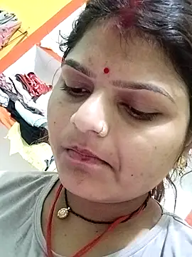 Hot mirchjii online show from September 13, 2025, 10:32 pm