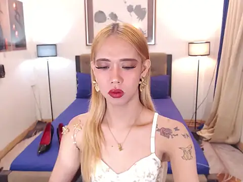 Snapshot of PreciousAmore chatting on May 14, 2026, 2:08 am PreciousAmore online show from May 14, 2026, 2:08 am