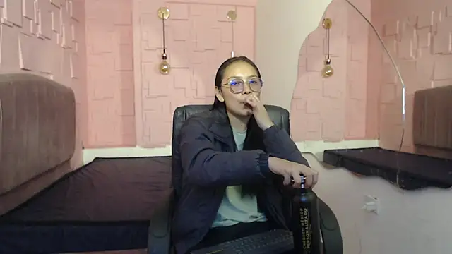 katalina07 1 online show from September 17, 2025, 3:14 pm