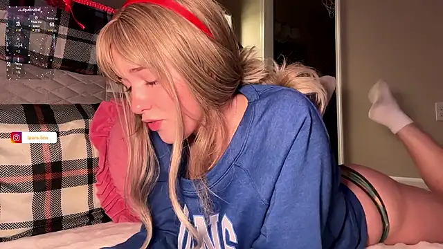 anamira1 online show from February 5, 2026, 12:01 pm