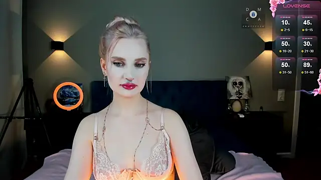 Snapshot of linda_ada chatting on September 30, 2025, 6:47 pm linda ada online show from September 30, 2025, 6:47 pm