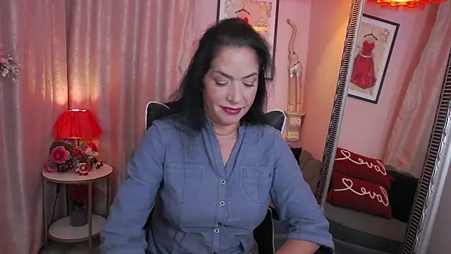 Snapshot of MyLovOne chatting on October 2, 2025, 11:46 am MyLovOne online show from October 2, 2025, 11:46 am