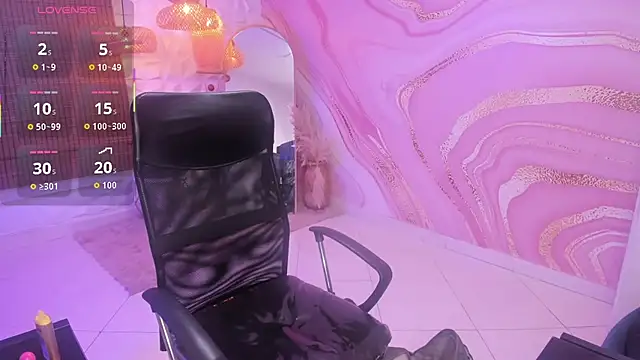 Snapshot of keytinthomson_ chatting on October 24, 2025, 4:39 pm keytinthomson online show from October 24, 2025, 4:39 pm