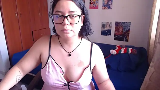 Snapshot of saenz_eymi chatting on September 14, 2025, 6:19 pm saenz eymi online show from September 14, 2025, 6:19 pm