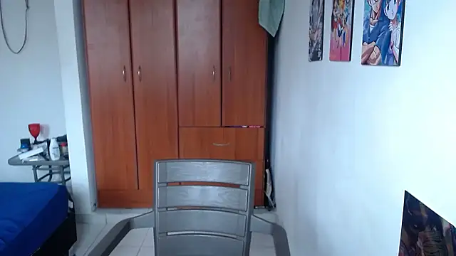 Snapshot of saenz_eymi chatting on October 31, 2025, 7:54 pm saenz eymi online show from October 31, 2025, 7:54 pm