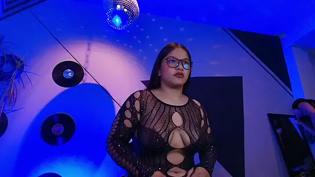 Lilith and Khloe online show from October 8, 2025, 11:34 am