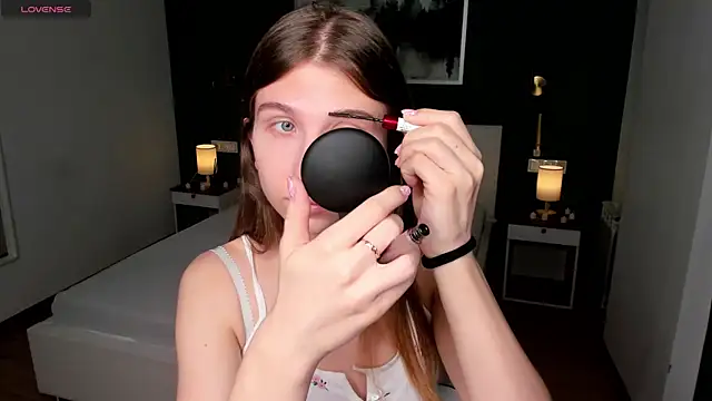 EditaBand online show from November 13, 2025, 7:18 pm