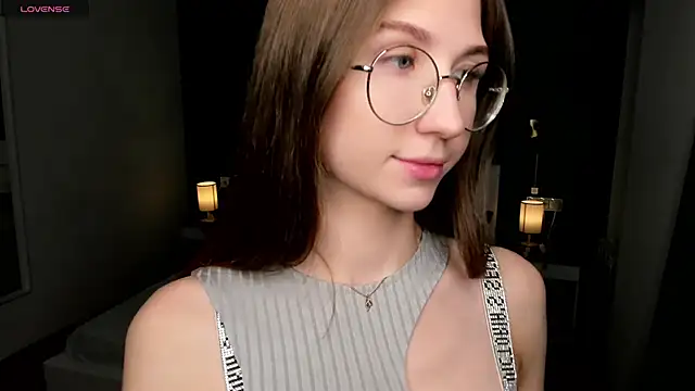 Snapshot of EditaBand chatting on October 21, 2025, 7:02 pm EditaBand online show from October 21, 2025, 7:02 pm