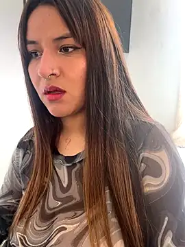 Snapshot of Linda_Bellucci chatting on October 17, 2025, 4:31 pm Linda Bellucci online show from October 17, 2025, 4:31 pm