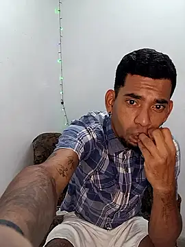 Negritohot2828 online show from January 17, 2026, 12:26 am