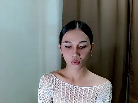 Urfucking khloe1 online show from November 15, 2025, 12:31 pm