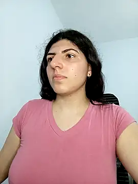 vamari2025 online show from September 9, 2025, 9:35 pm