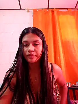 Snapshot of sofi_zzz chatting on October 30, 2025, 6:38 pm sofi zzz online show from October 30, 2025, 6:38 pm