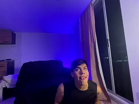 Axel Hunter online show from October 8, 2025, 4:47 am