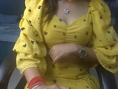 Urlove lily online show from October 2, 2025, 2:20 pm