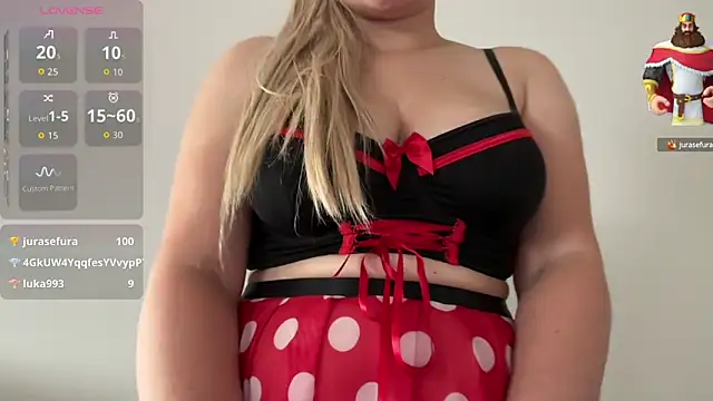 Snapshot of SerbCouple chatting on September 28, 2025, 9:16 am SerbCouple online show from September 28, 2025, 9:16 am