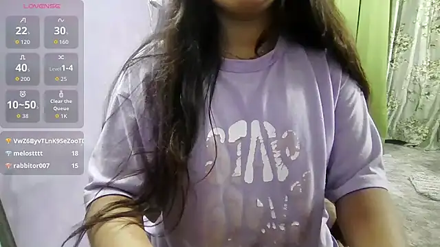 Snapshot of Naina_007 chatting on October 1, 2025, 6:56 pm Naina 007 online show from October 1, 2025, 6:56 pm